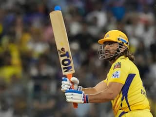 MS Dhoni ने हासिल की बड़ी उपलब्धि, CSK के लिए 5000 रन बनाने वाले केवल दूसरे बल्लेबाज बने