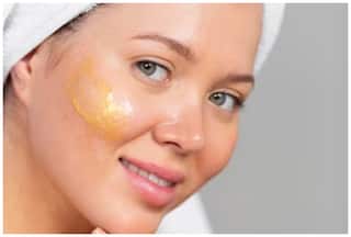 चेहरे पर इस तरह से लगा लिया घी, तो दूर से ही चमकेगा चेहरा