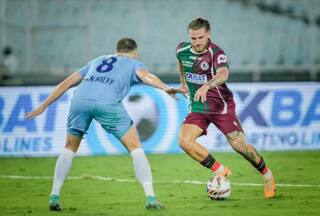 Mohun Bagan Super Giant Pip Mumbai City FC To Win Maiden Indian Super League League Shield