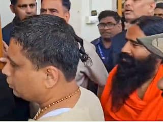 'Not Letting You Off The Hook': Ramdev, Balkrishna To Issue Public Apology In Patanjali Ads Case Within A Week, SC Says