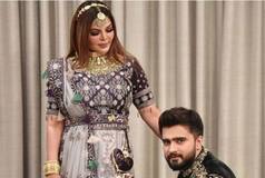 Rakhi Sawant Leaked Video Controversy: SC Rejects Actor's Bail Plea, Asks Her to Surrender Soon