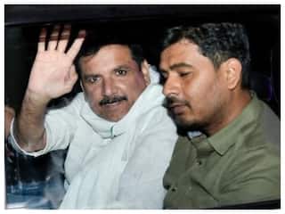 'जेल के ताले टूटेंगे, सारे नेता छूटेंगे', तिहाड़ से बाहर आते ही गरजे संजय सिंह, 6 महीने बाद मिली है जमानत