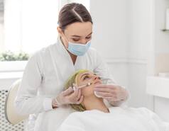 What Is the Vampire Facial, a Cosmetic Procedure That Caused HIV Infection in 3 US Women?