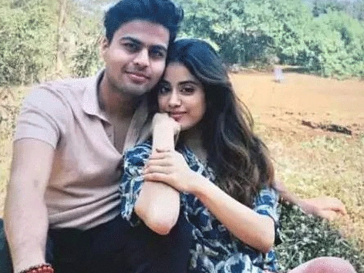 शिखर पहाड़िया को डेट कर रही हैं जान्हवी कपूर, ये फोटो देखकर आपको भी हो जाएगा यकीं
