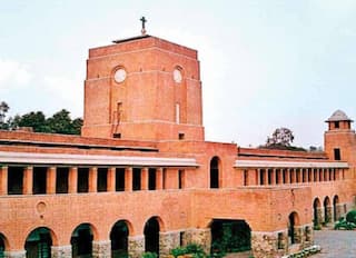 DU Summer Internship:  ग्रेजुएशन और पोस्ट ग्रेजुएशन स्टूडेंट्स के लिए डीयू में इंटर्नशिप करने का मौका, ऐसे करें अप्लाई