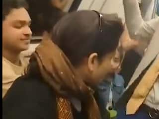 Metro Ka Video: सीट नहीं मिला तो शख्स की गोद में जा बैठी महिला, बोली- 'हम भी बेशर्म बन जाएंगे' | देखें वीडियो