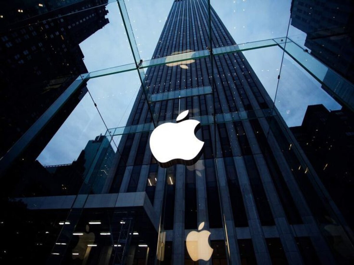 Apple releases new Accessibility Features: Eye Tracking, Vocal Shortcuts, and More