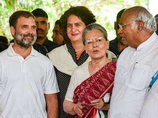 यूपी में कांग्रेस की जीत पक्की? रायबरेली और अमेठी के लिए तैयार किया 'मेगा प्लान', प्रियंका गांधी संभालेगी कमान