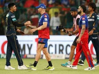 फॉफ डु प्लेसिस ने इन्हें दिया RCB की विजयी हैट्रिक का श्रेय, प्लेऑफ की उम्मीदों पर भी दिया बड़ा बयान