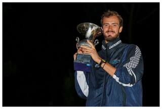 Italian Open: Daniil Medvedev Survives Medjedovic Scare to Continue His Rome Title Defence