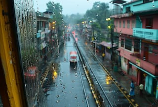Kerala Rain: Heavy Rains Lash Parts of State, IMD Sounds Yellow Alert in 9 Districts