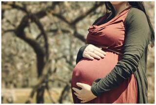 गर्भवती महिलाओं और बच्चों के लिए खतरनाक साबित हो सकती है भीषण गर्मी, ऐसे करें बचाव