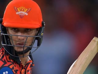 IPL 2024 : अभिषेक शर्मा ने किया बड़ा खुलासा , बोले मेरे पिता और युवी पाजी मेरे प्रदर्शन से खुश होंगे