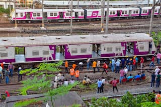 Attention Mumbai Local Train Commuters: Train Services Disrupted On THIS Route