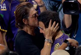 WATCH | 'KING' Khan KISSES Gautam Gambhir on His Forehead After KKR Clinch 3rd IPL Title