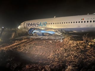 Senegal Plane Crash: सेनेगल में बोइंग 737 विमान हादसे का शिकार, दुर्घटना में कई लोग घायल