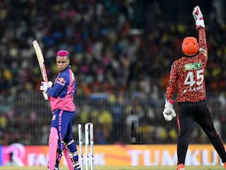 IPL 2024 : हैदराबाद के खिलाफ हार के बाद राजस्थान को लगा बड़ा झटका , इस खिलाड़ी पर हुई कार्रवाई