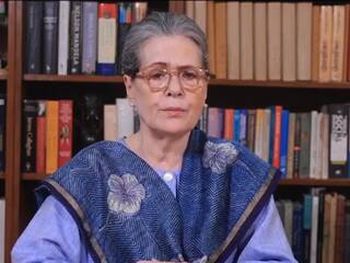 तीसरे फेज की वोटिंग के बीच सोनिया गांधी ने जारी किया वीडियो मैसेज, कहा- PM मोदी ने सियासी लाभ के लिए....