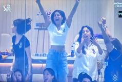 WATCH | Suhana Khan's 'OTT' CELEBRATION of Tilak Varma's Wicket Breaks Internet!