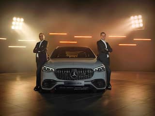 Mercedes-AMG S 63 E Performance हुई लॉन्च, जानिए इस दमदार गाड़ी के फीचर और इसकी कीमत