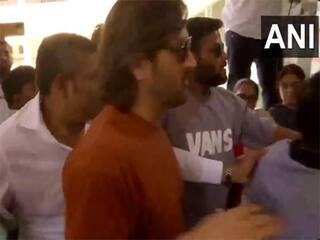 Lok Sabha Election 2024: Former Indian Captain MS Dhoni Casts Vote In Ranchi - WATCH VIDEO