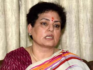 संदेशखाली केस : महिला आयोग की अध्यक्ष और BJP नेताओं के खिलाफ ECI पहुंची TMC, दर्ज कराई शिकायत