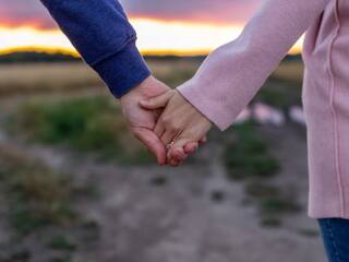 'शादीशुदा मुस्लिम व्यक्ति को लिव-इन में रहने का हक नहीं', इलाहाबाद HC ने क्यों दिया ये आदेश?