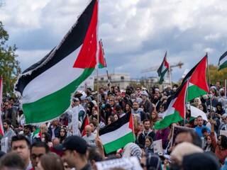 Israel Palestine War: जंग के बीच स्पेन समेत तीन देशों ने फिलिस्तीनी को माना अलग राष्ट्र, इजरायल ने की निंदा