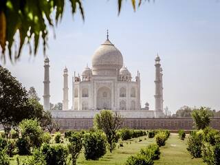 Taj Mahal Travel Tips: घूमने जा रहे हैं ताजमहल तो इन बातों का रखें ध्यान, नहीं तो बिगड़ सकती है तबीयत