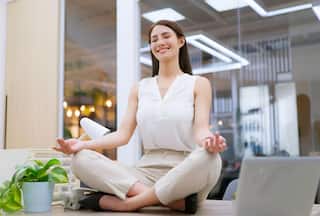 9 Positive Effects of Practising Yoga at Workplace