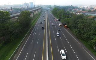 Mumbai Traffic Witnessed At Western Express Highway Due To Expansion Work, Will Continue Till August
