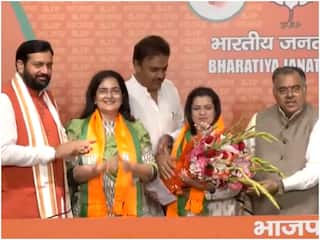 Haryana News: हरियाणा में कांग्रेस को झटका, किरण चौधरी बेटी श्रुति के साथ BJP में शामिल