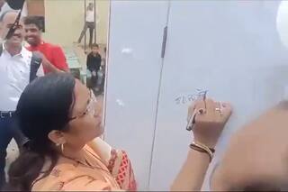 Union Minister Misspells 'Beti Padhao, Beti Bachao', Video Goes Viral