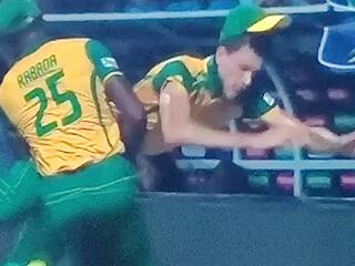 VIDEO: फील्डिंग करते हुए कगिसो रबाडा और मार्को येनसेन में जोरदार टक्कर, बाल-बाल बचे