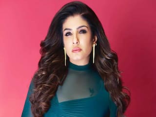 सड़क पर लोगों के बीच घिरीं रवीना टंडन, महिला के साथ मारपीट का है मामला - Video