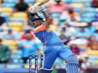 T20I में सूर्यकुमार यादव की बादशाहत छिनी, नंबर 1 पर पहुंचा यह बल्लेबाज