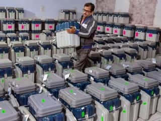 EVM पर सियासी घमासान! मतदान अधिकारी का OTP दावों पर रिएक्शन- जानें किसने क्या कहा