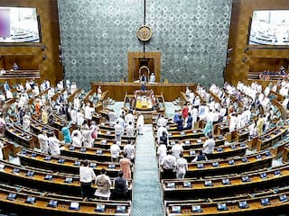 लोकसभा में मज़बूती से उठा NEET का मुद्दा, किसने क्या कहा, क्या बोलें धर्मेंद्र प्रधान