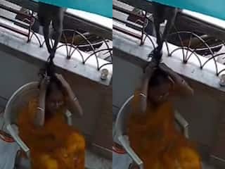 Bandar Ka Video: महिला से कोई दुश्मनी निकालने लगा बंदर, चुपके से आया और बाल उखाड़ने लगा | देखें वीडियो