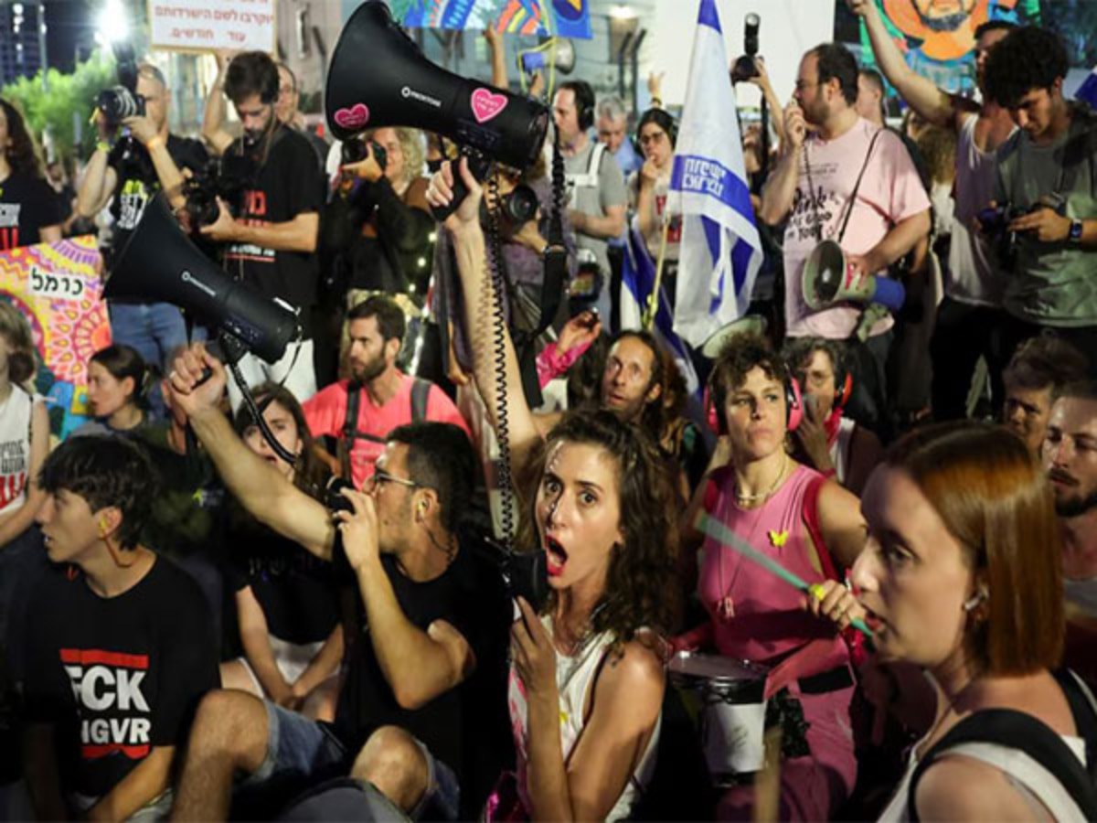Tel Aviv Streets Flooded As 1,20,000 Protesters Demand Hostage Swap Deal With Hamas, Netanyahu's Ouster