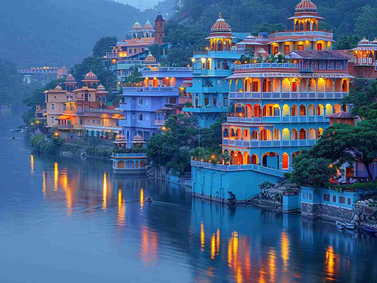 ऋषिकेश में इन 10 जगहों पर गए बिना यात्रा लगेगी अधूरी