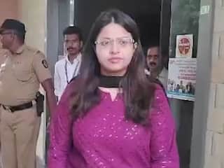 जिस कलेक्टर ने पूजा खेडकर के खिलाफ सरकार को दी थी रिपोर्ट, उसी पर ट्रेनी IAS ने लगाया उत्पीड़न का आरोप