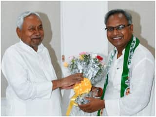 कौन हैं IAS मनीष वर्मा? JDU ज्वाइन करने के 2 दिन बाद ही नीतीश कुमार ने सौंप दी बड़ी जिम्मेदारी