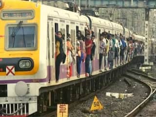 Mumbai Local Train Services Resumed Operation On Harbour Line After Disruption     What Commuters Must Know
