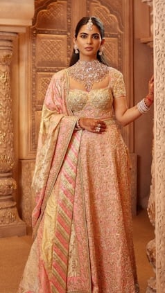 Isha Ambani's Triple-Toned Lehenga And Diamond Necklace is Worth Your Attention