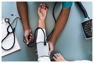 खाना शुरू कर दें ये ड्राई फ्रूट्स, नहीं बढ़ेगा Blood Pressure