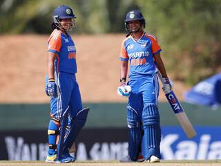 हरमनप्रीत और ऋचा की पारी ने किया कमाल, भारत ने यूएई को 78 रनों से हराकर बनाई सेमीफाइनल