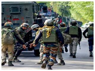 जम्मू-कश्मीर के कुपवाड़ा में सुरक्षाबलों और आतंकियों के बीच मुठभेड़ में 1 जवान शहीद, मेजर समेत 4 जवान घायल, 1 आतंकी ढ़ेर