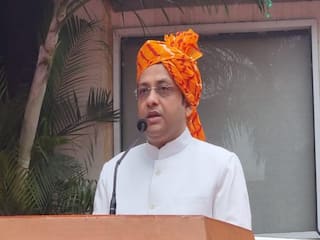 कौन हैं IAS अमित किशोर, बनाए गए रक्षा मंत्री राजनाथ सिंह के निजी सचिव