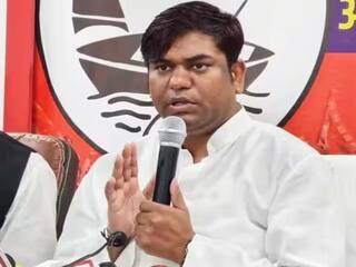 Mukesh Sahani Father Murder: मुकेश सहनी के पिता की हत्या मामले में SIT गठित, बिरौल में हुआ अंतिम संस्कार, हजारों ने नम आंखों से दी विदाई